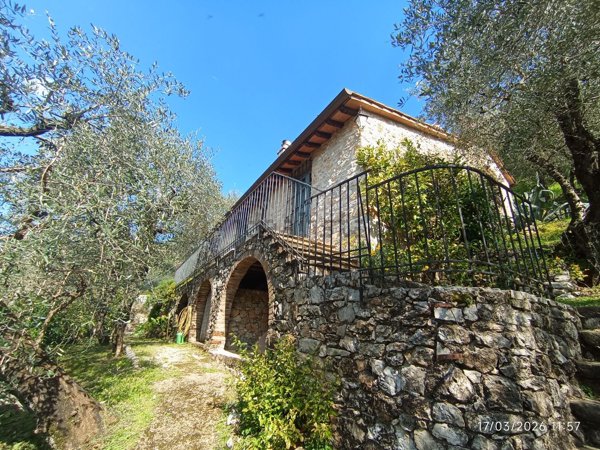 appartamento in vendita a Camaiore in zona Pieve di Camaiore