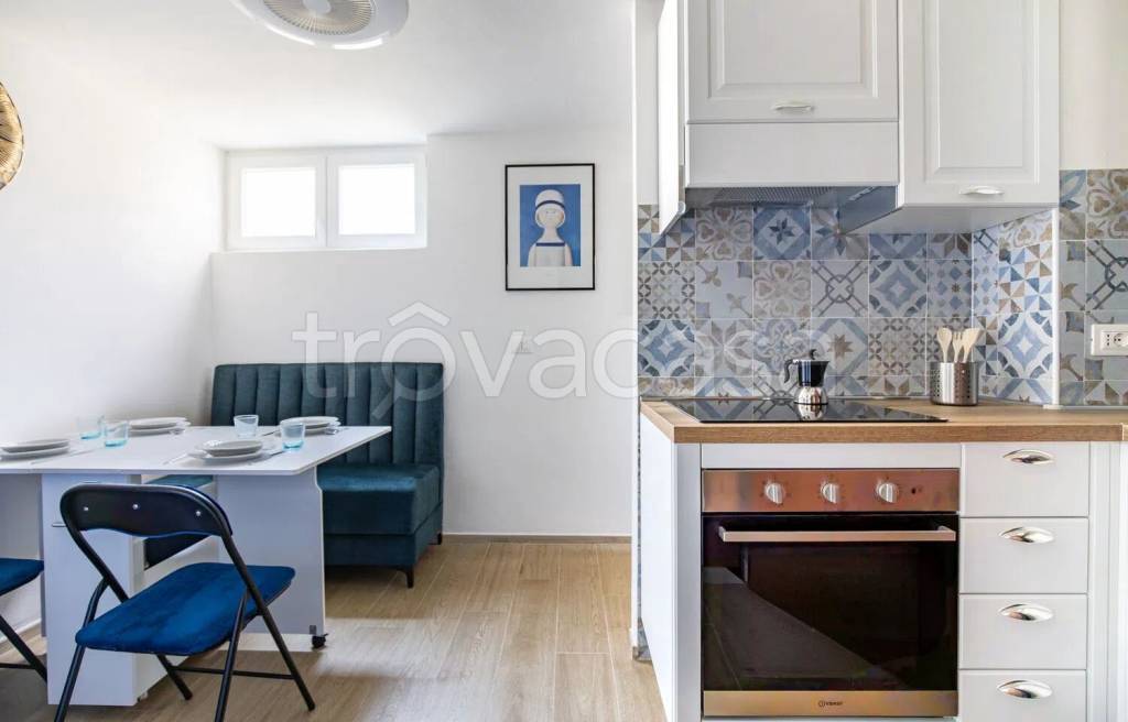 appartamento in vendita a Camaiore in zona Lido di Camaiore