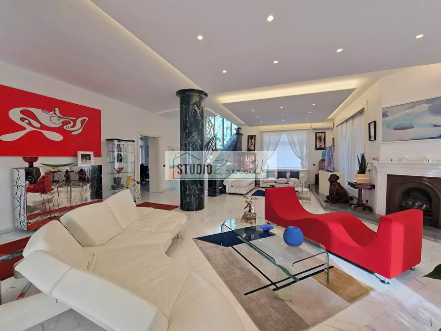 casa indipendente in vendita a Camaiore in zona Lido di Camaiore