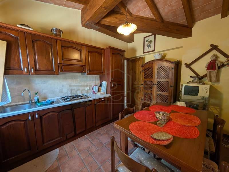 casa indipendente in vendita a Camaiore