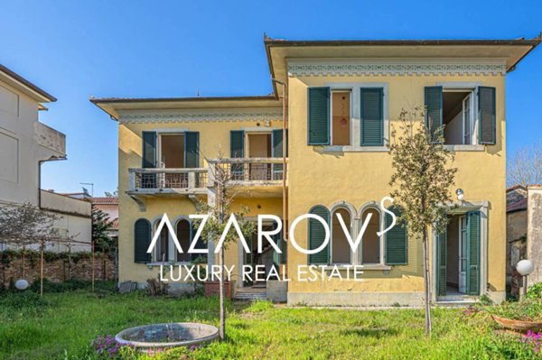 appartamento in vendita a Camaiore in zona Lido di Camaiore