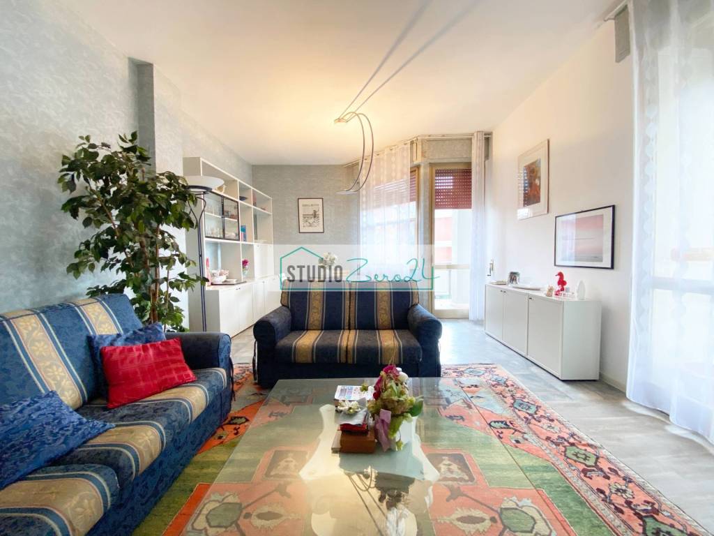 appartamento in vendita a Camaiore in zona Lido di Camaiore