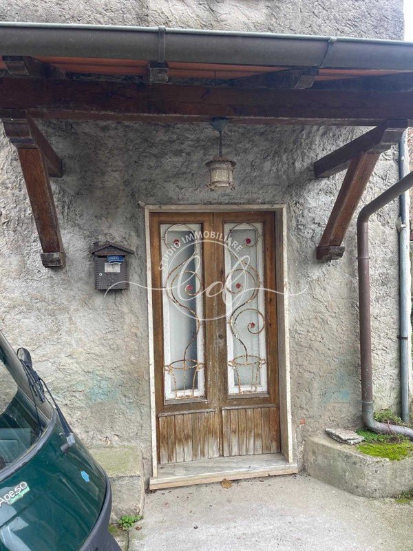 casa indipendente in vendita a Camaiore in zona Montemagno