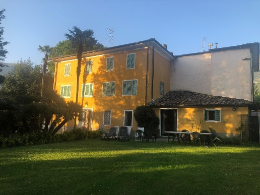 casa indipendente in vendita a Camaiore