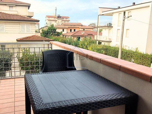 appartamento in vendita a Camaiore in zona Lido di Camaiore