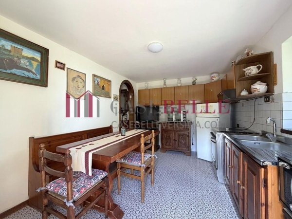 casa indipendente in vendita a Camaiore in zona Casoli