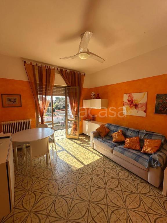 appartamento in vendita a Camaiore in zona Lido di Camaiore