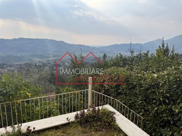casa indipendente in vendita a Camaiore in zona Pieve di Camaiore