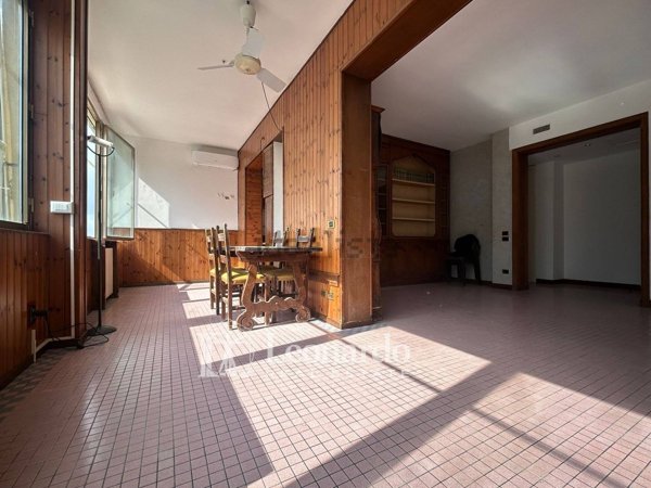 appartamento in vendita a Camaiore in zona Lido di Camaiore