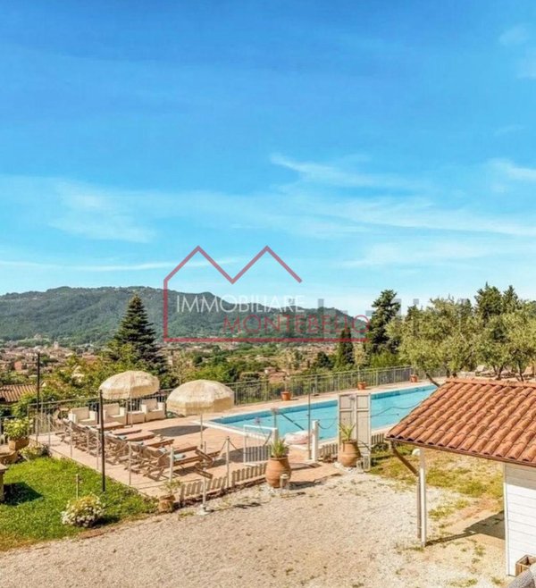 casa indipendente in vendita a Camaiore