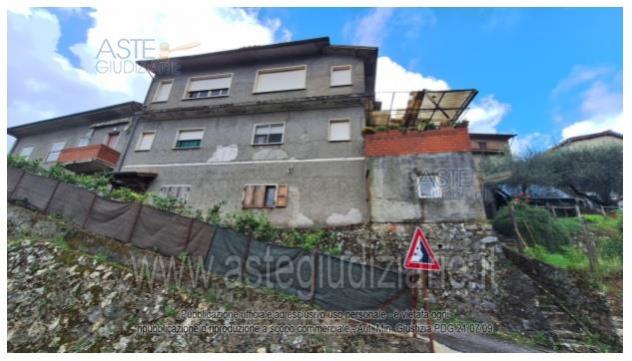 casa indipendente in vendita a Camaiore