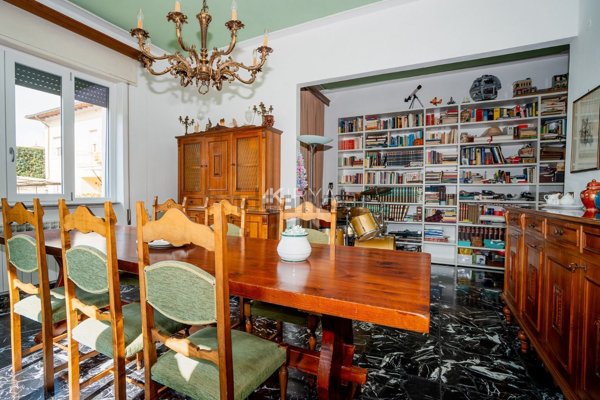 casa semindipendente in vendita a Camaiore