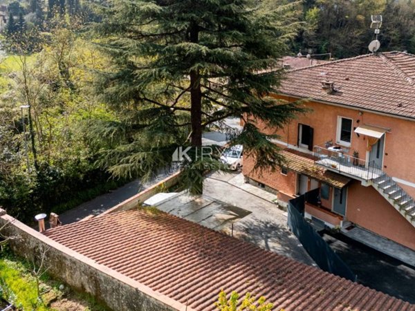 casa indipendente in vendita a Camaiore in zona Vado
