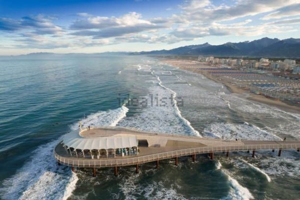 appartamento in vendita a Camaiore in zona Lido di Camaiore