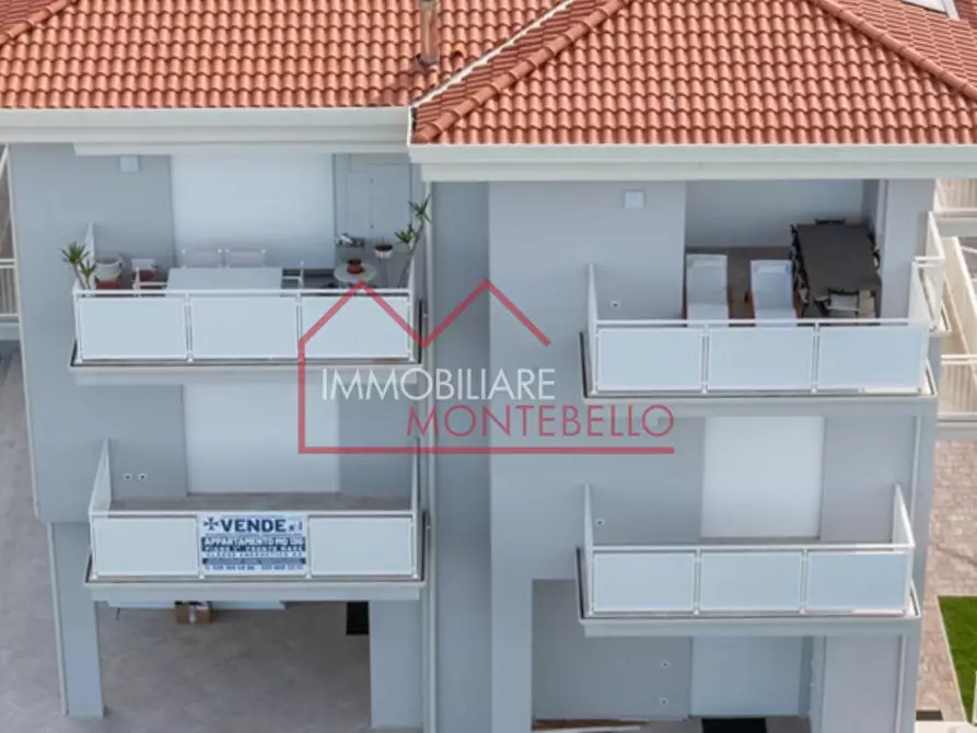 appartamento in vendita a Camaiore in zona Lido di Camaiore