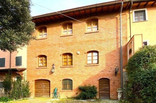 casa indipendente in vendita a Camaiore in zona Lido di Camaiore