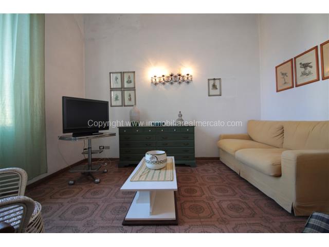 appartamento in vendita a Camaiore in zona Lido di Camaiore