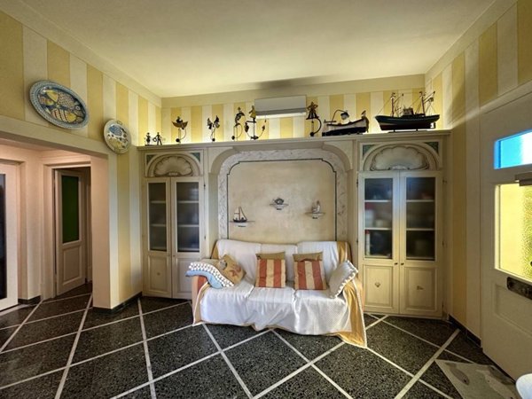 casa indipendente in vendita a Camaiore in zona Lido di Camaiore