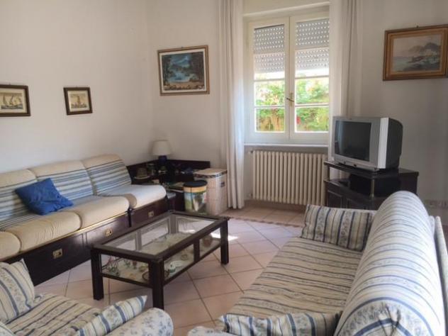 casa indipendente in vendita a Camaiore in zona Lido di Camaiore