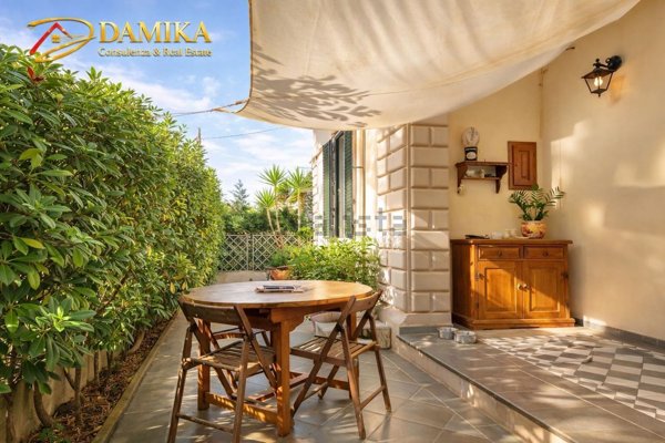 appartamento in vendita a Camaiore in zona Lido di Camaiore