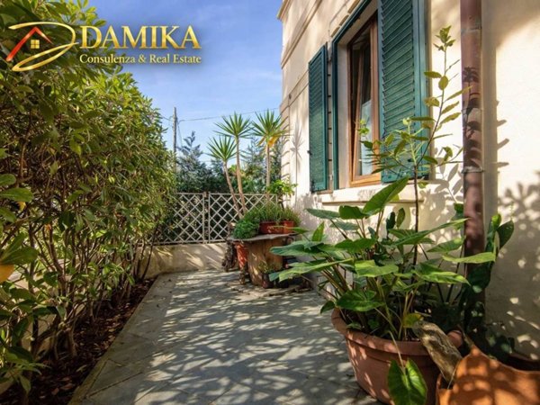 appartamento in vendita a Camaiore in zona Lido di Camaiore