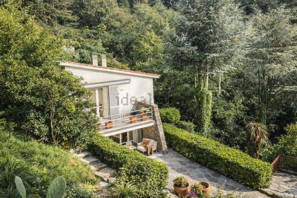 casa indipendente in vendita a Camaiore