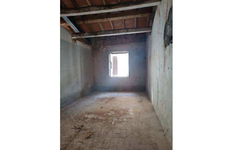 appartamento in vendita a Camaiore in zona Pedona