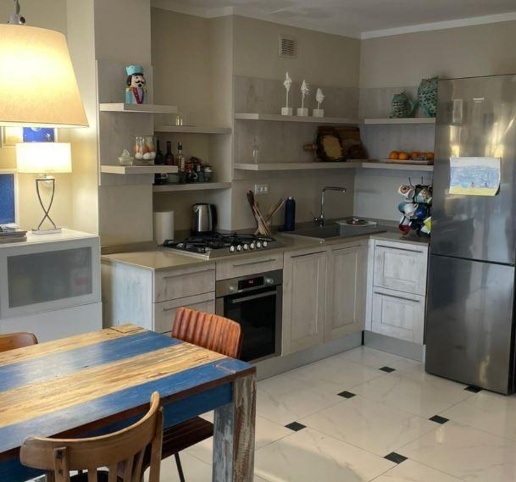 appartamento in vendita a Camaiore in zona Lido di Camaiore