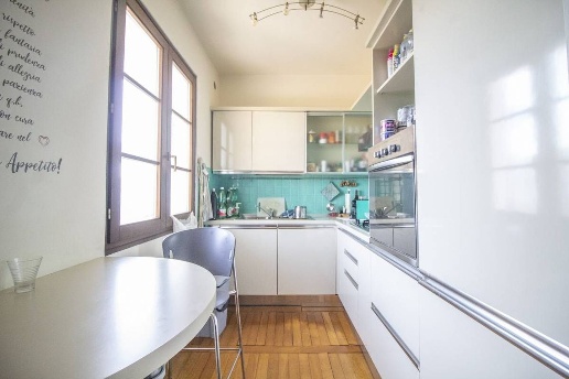 appartamento in vendita a Camaiore in zona Lido di Camaiore