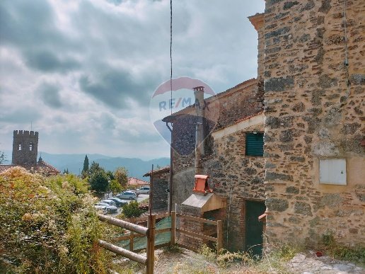 casa indipendente in vendita a Camaiore in zona Gombitelli