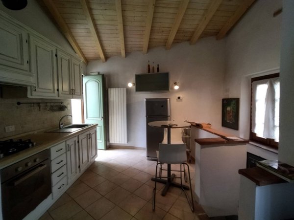 casa semindipendente in vendita a Camaiore in zona Pontemazzori