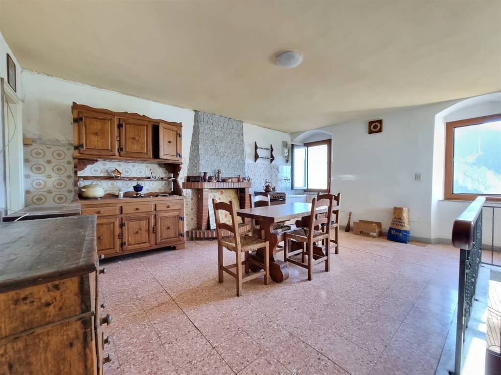 casa indipendente in vendita a Camaiore