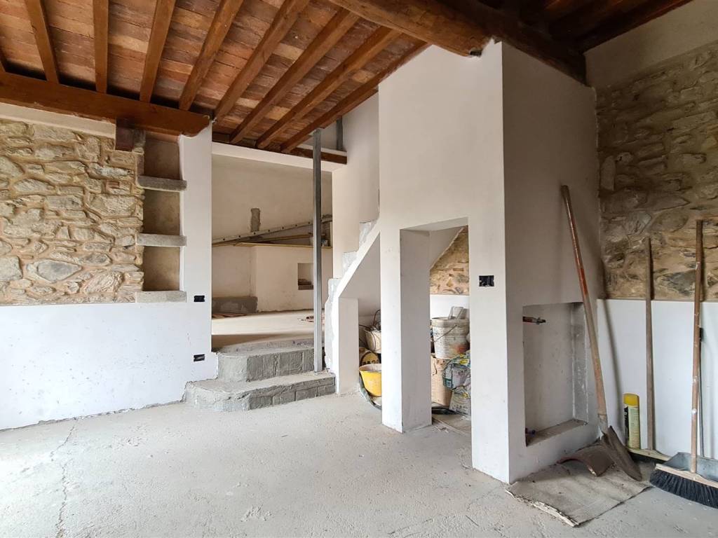 casa indipendente in vendita a Camaiore