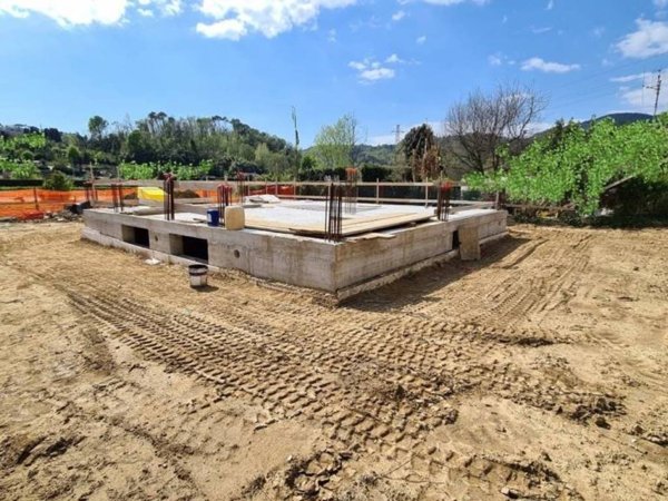 casa indipendente in vendita a Camaiore