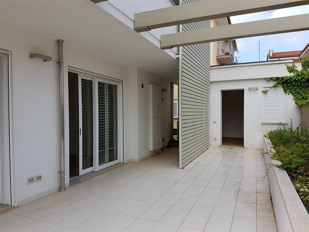 appartamento in vendita a Camaiore in zona Lido di Camaiore