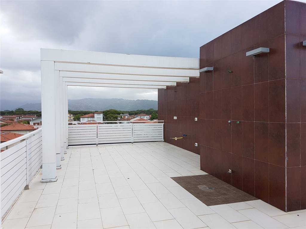 appartamento in vendita a Camaiore in zona Lido di Camaiore