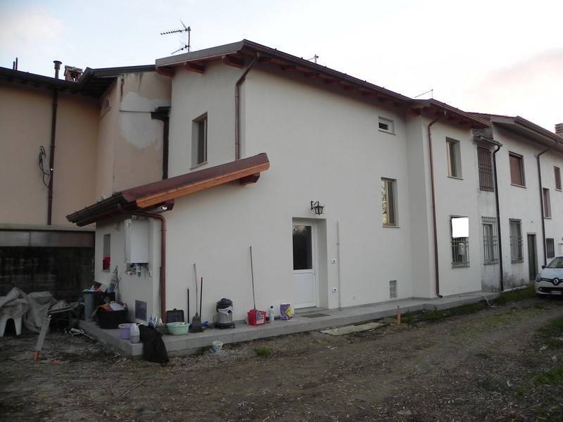 casa indipendente in vendita a Camaiore in zona Capezzano Pianore