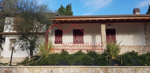 casa indipendente in vendita a Camaiore in zona Pieve di Camaiore
