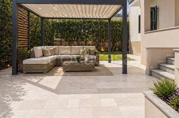 casa indipendente in vendita a Camaiore in zona Lido di Camaiore
