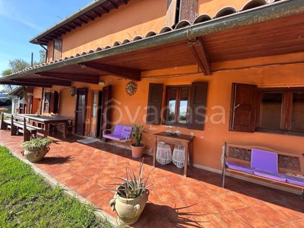 casa indipendente in vendita a Camaiore in zona Capezzano Pianore