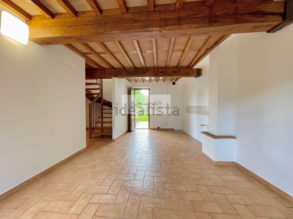 casa indipendente in vendita a Camaiore