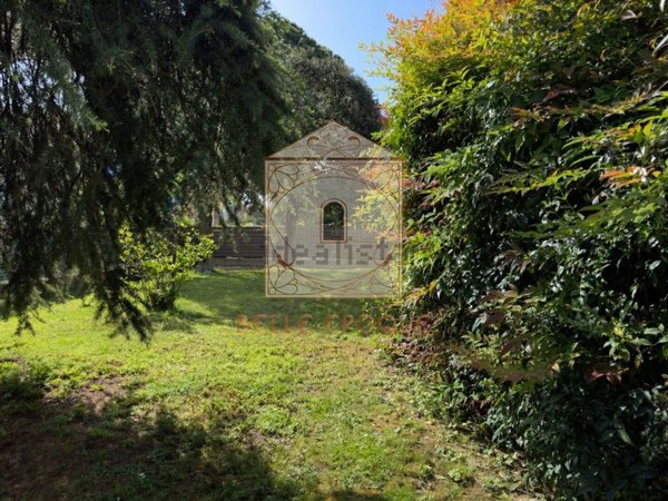 casa indipendente in vendita a Camaiore in zona Lido di Camaiore