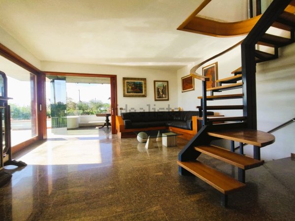 casa indipendente in vendita a Camaiore in zona Lido di Camaiore