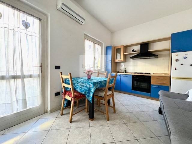 appartamento in vendita a Camaiore in zona Lido di Camaiore