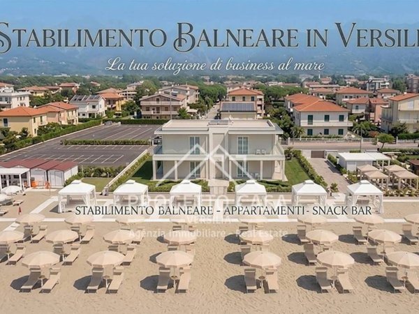 negozio in vendita a Camaiore in zona Lido di Camaiore