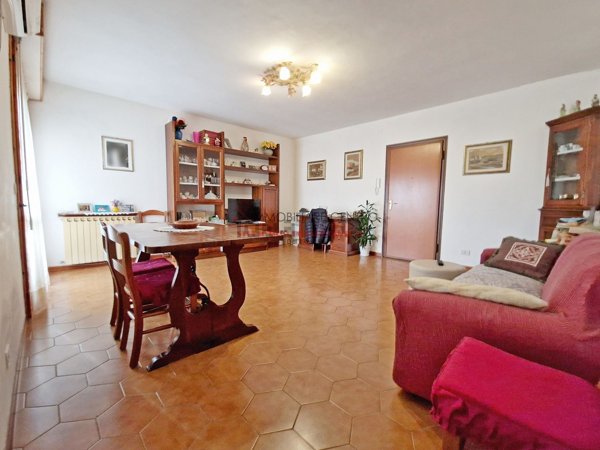 appartamento in vendita a Camaiore in zona Capezzano Pianore