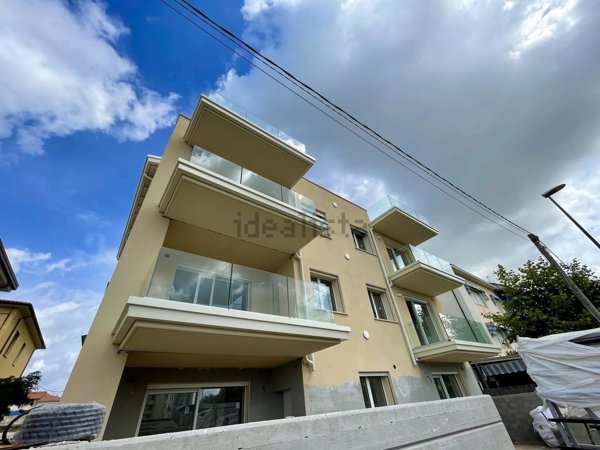 appartamento in vendita a Camaiore in zona Lido di Camaiore