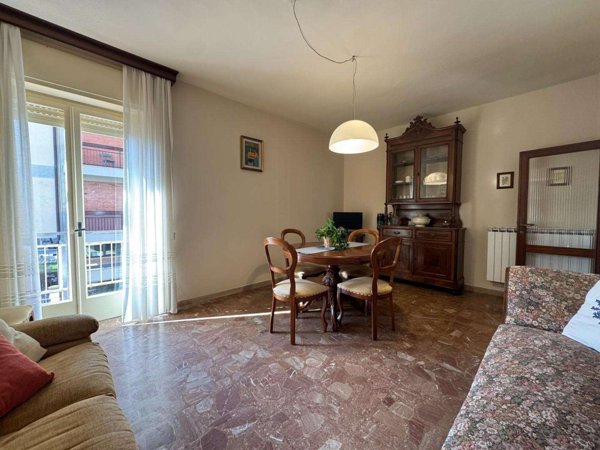 appartamento in vendita a Camaiore in zona Lido di Camaiore