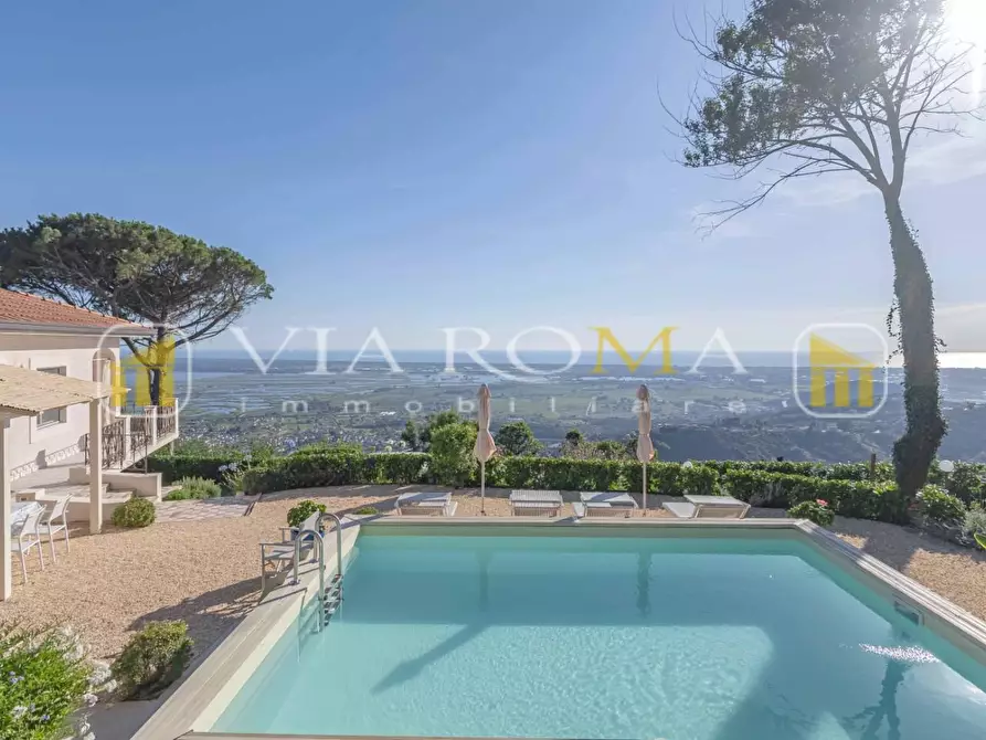 casa indipendente in vendita a Camaiore