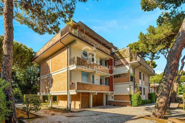 appartamento in vendita a Camaiore in zona Lido di Camaiore